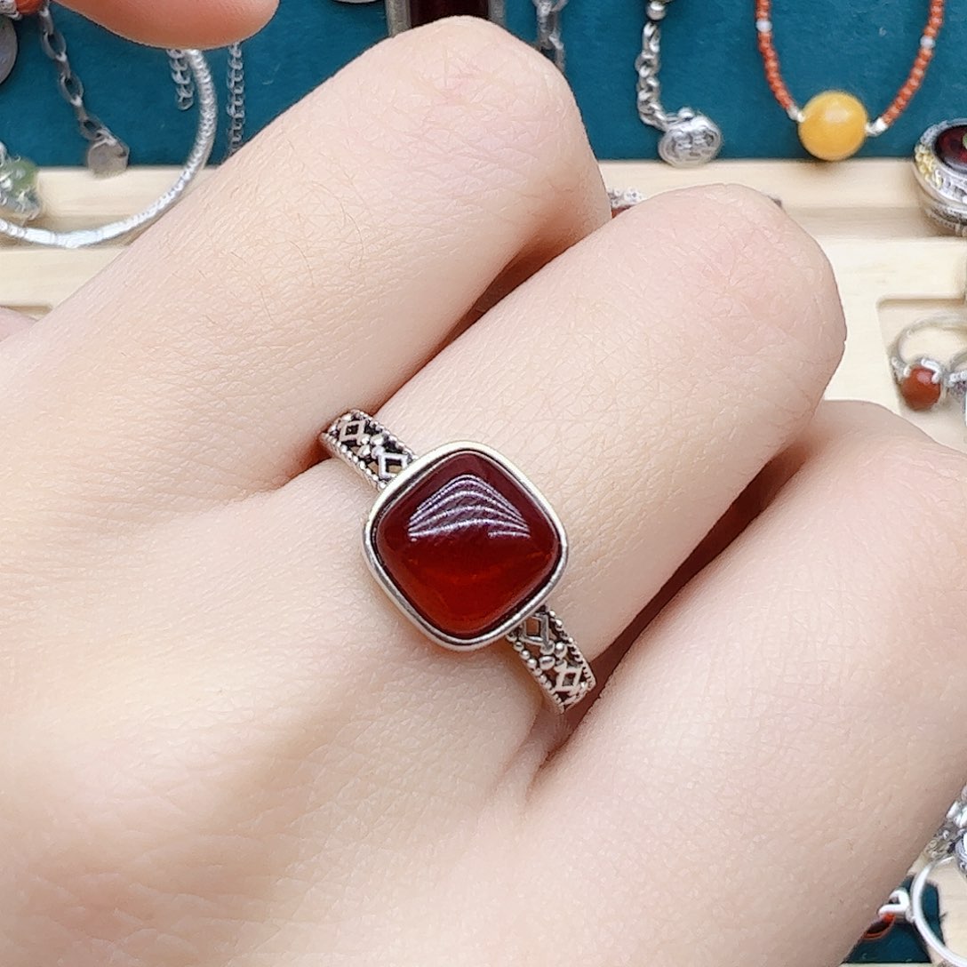 血珀戒指银S925镶嵌天然