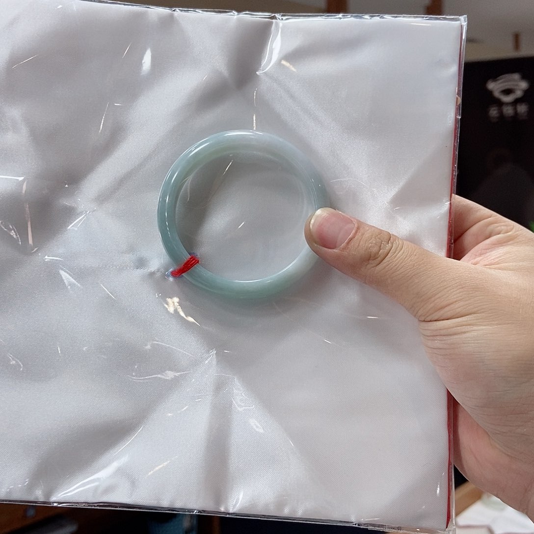【闪购商品】翡翠未镶嵌手镯买断