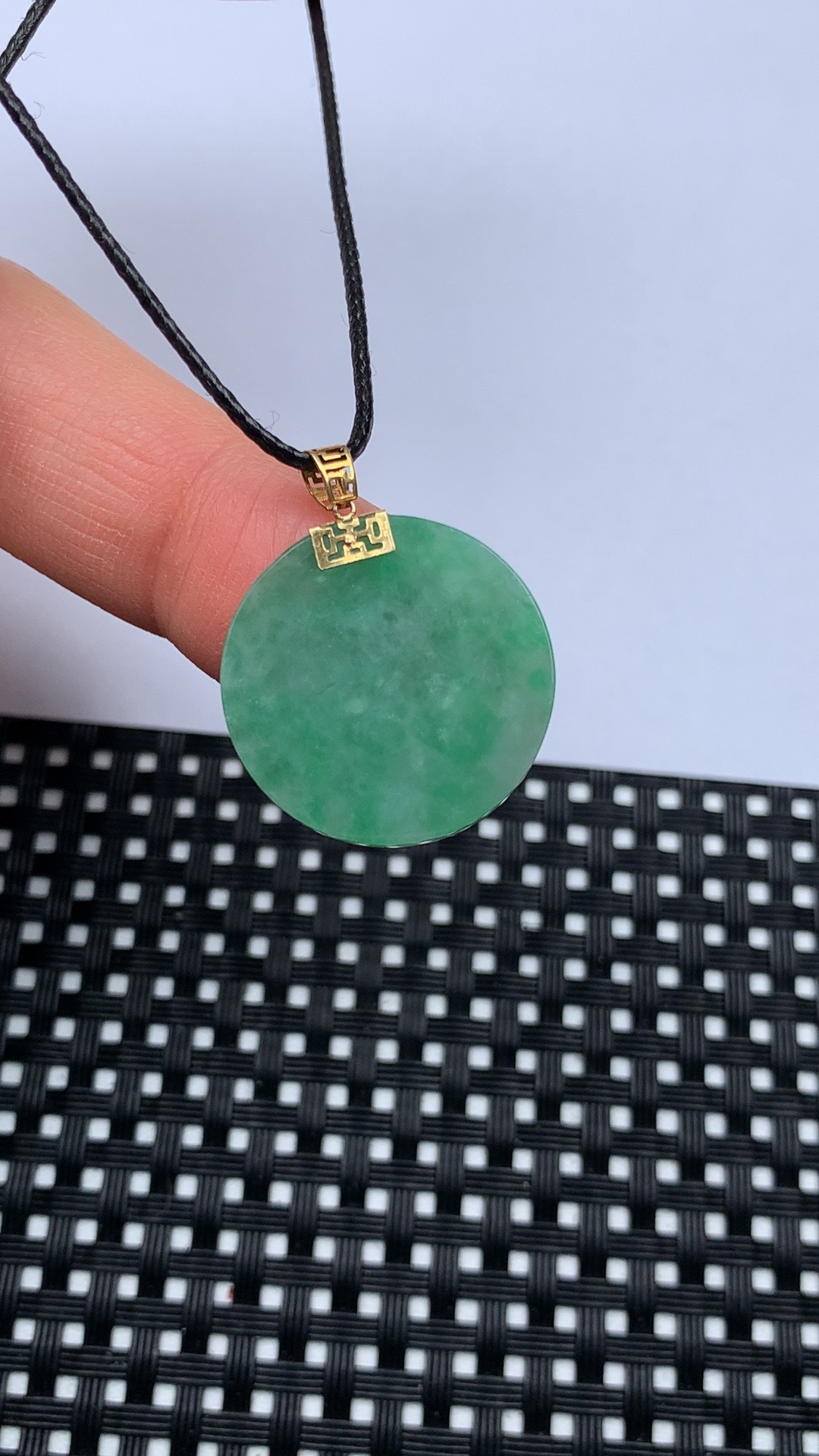 缅甸天然翡翠A货，绿色平安无事牌吊坠，尺寸21.3-3.0