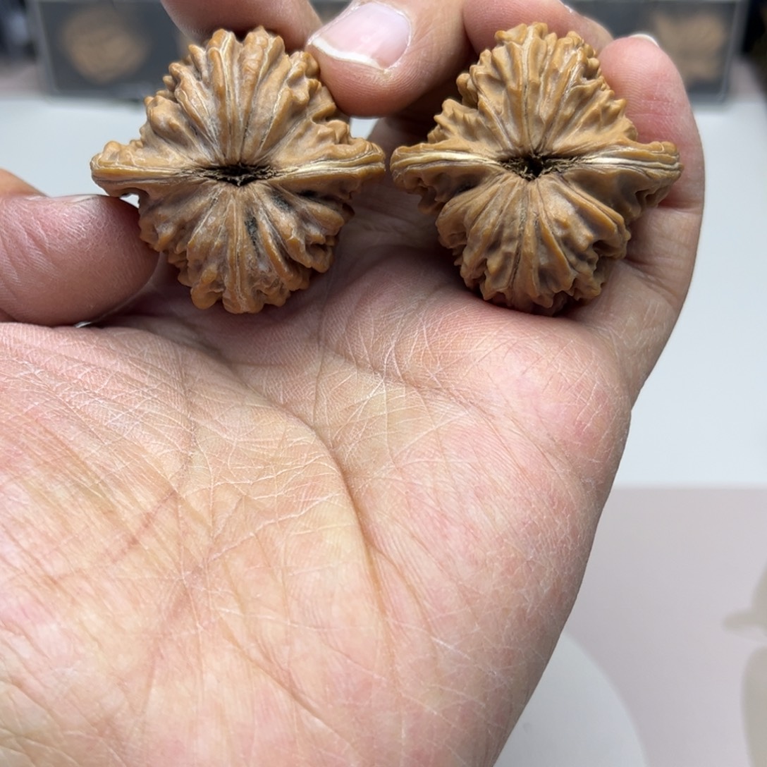 无***.文玩核桃吊坠四座楼