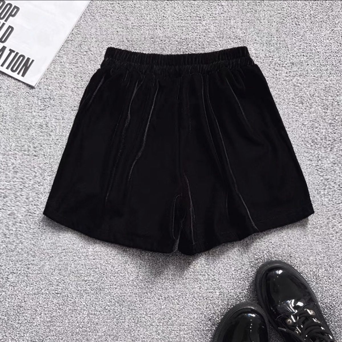 春夏新款丝绒短裤阔腿高腰洋气外穿百搭休闲宽松短裤