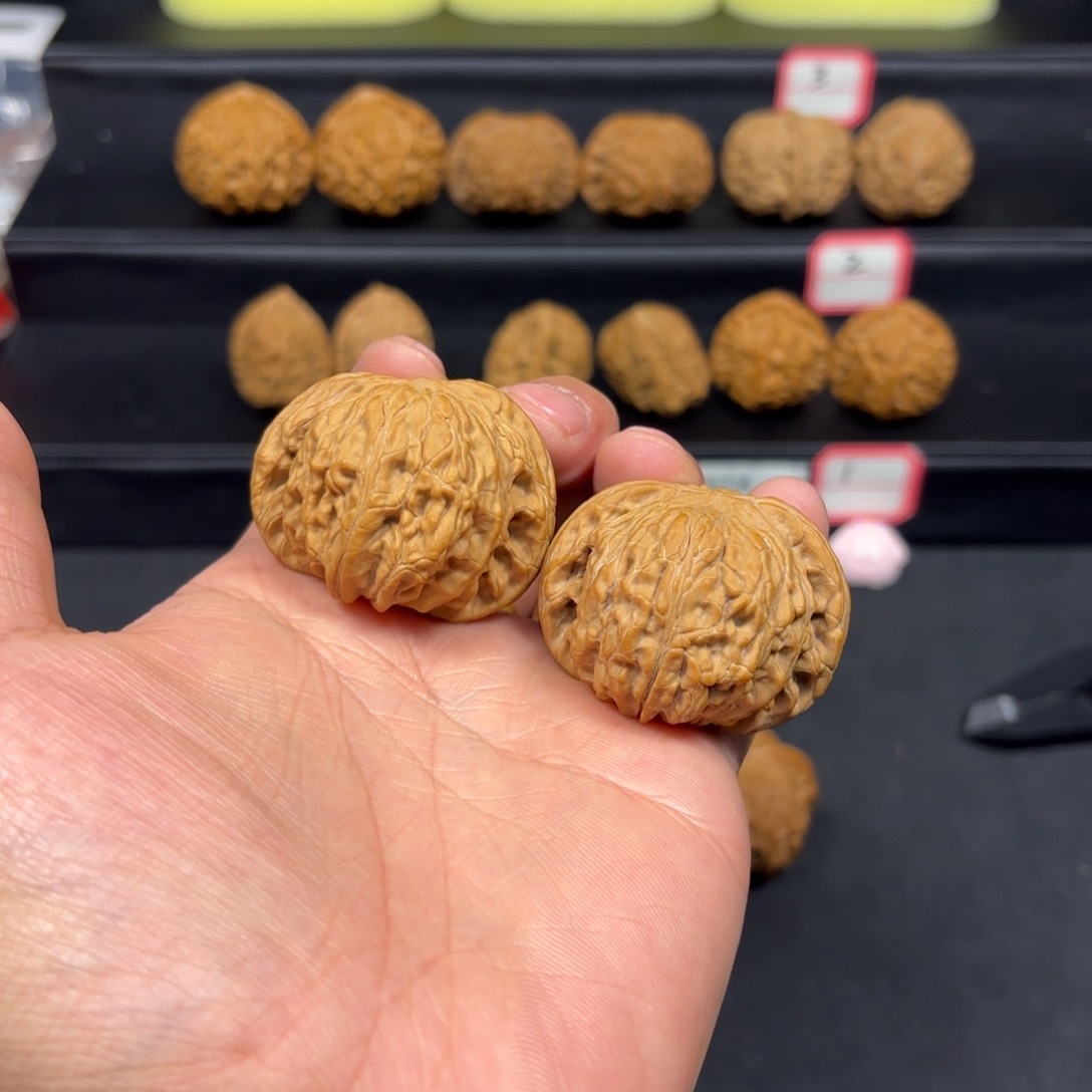 把件文玩核桃42*40*333蝴蝶磨