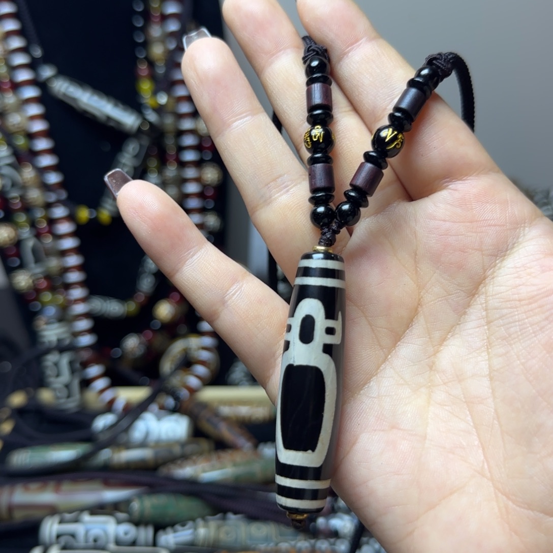 玛瑙/玉髓合金颈饰