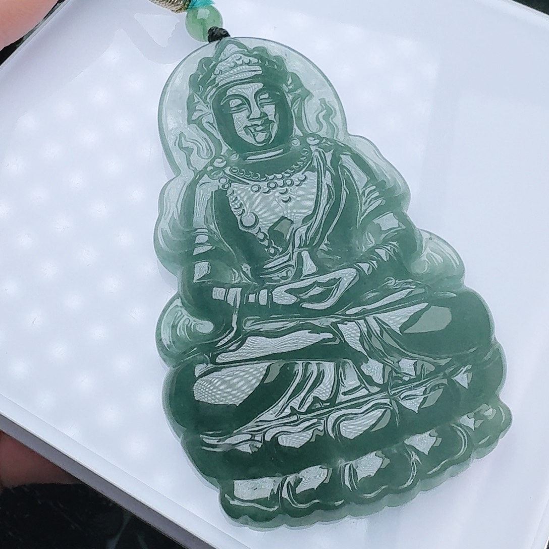 翡翠未镶嵌颈饰111