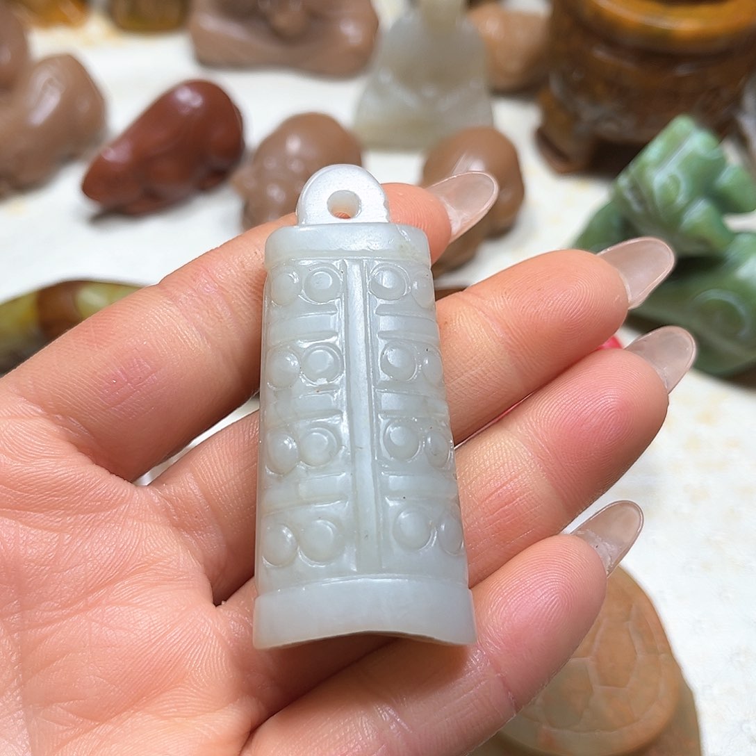 白玉菩提吊坠白玉菩提吊坠