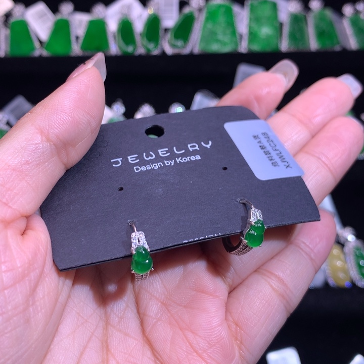 【闪购商品】银S925镶嵌翡翠耳饰
