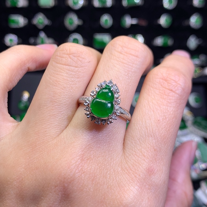 【闪购商品】翡翠戒指18K金镶嵌天然翡翠