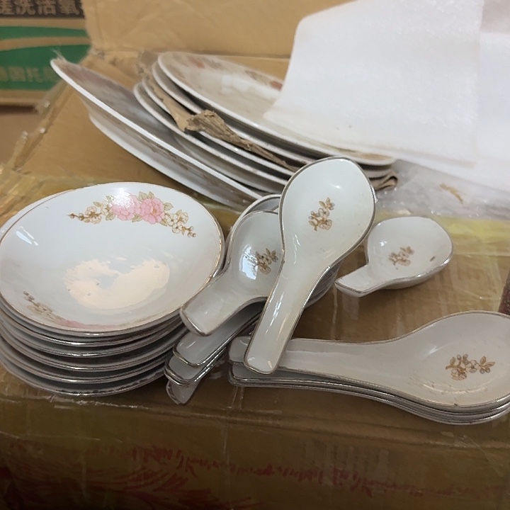 茶盏陶瓷盘子啥都有