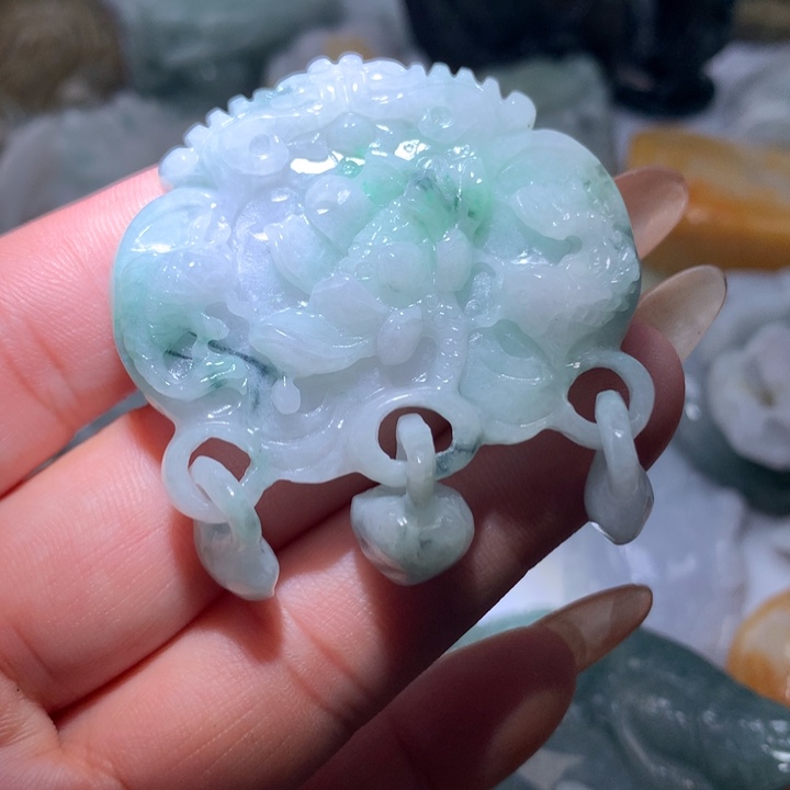 翡翠未镶嵌颈饰保真天然A货翡翠