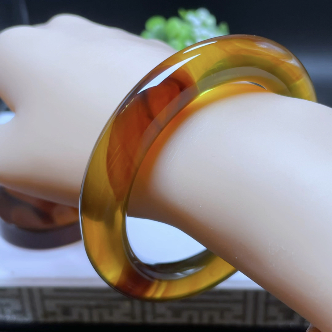 【李氏珠宝】精品57.8圈11.5粗金底彩虹意境手镯无瑕疵天然缅甸琥珀