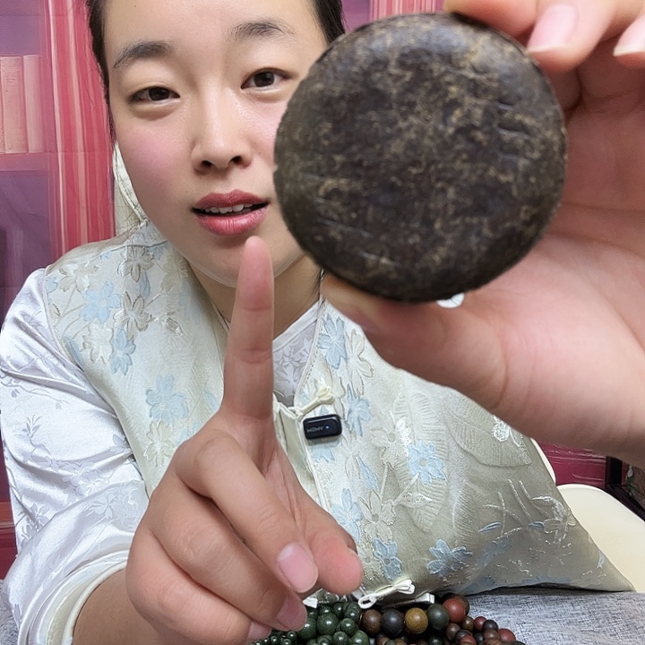 泥塑何首乌洗发饼一块的