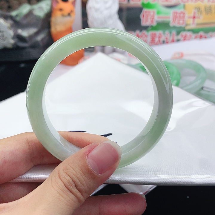 未镶嵌手镯翡翠203