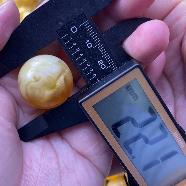 未镶嵌琥珀裸石蜜蜡45