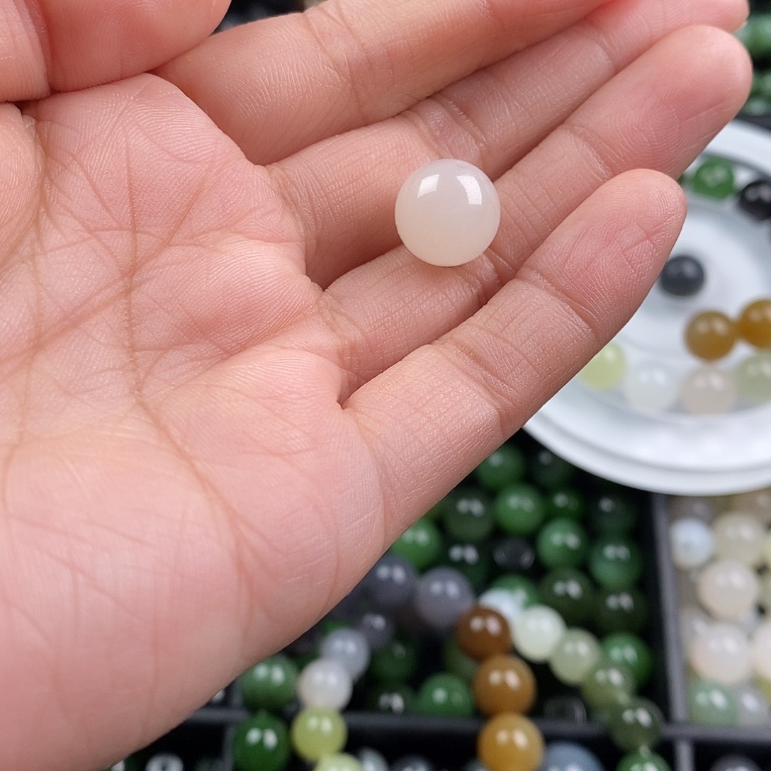 和田玉未镶嵌珠宝半成品