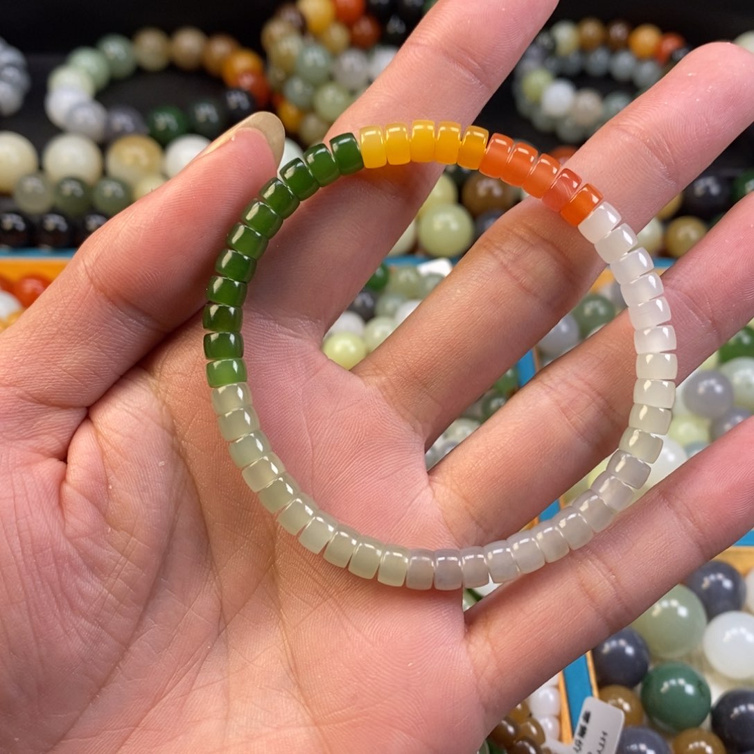 和田玉手串未镶嵌卡6药片彩虹多宝
