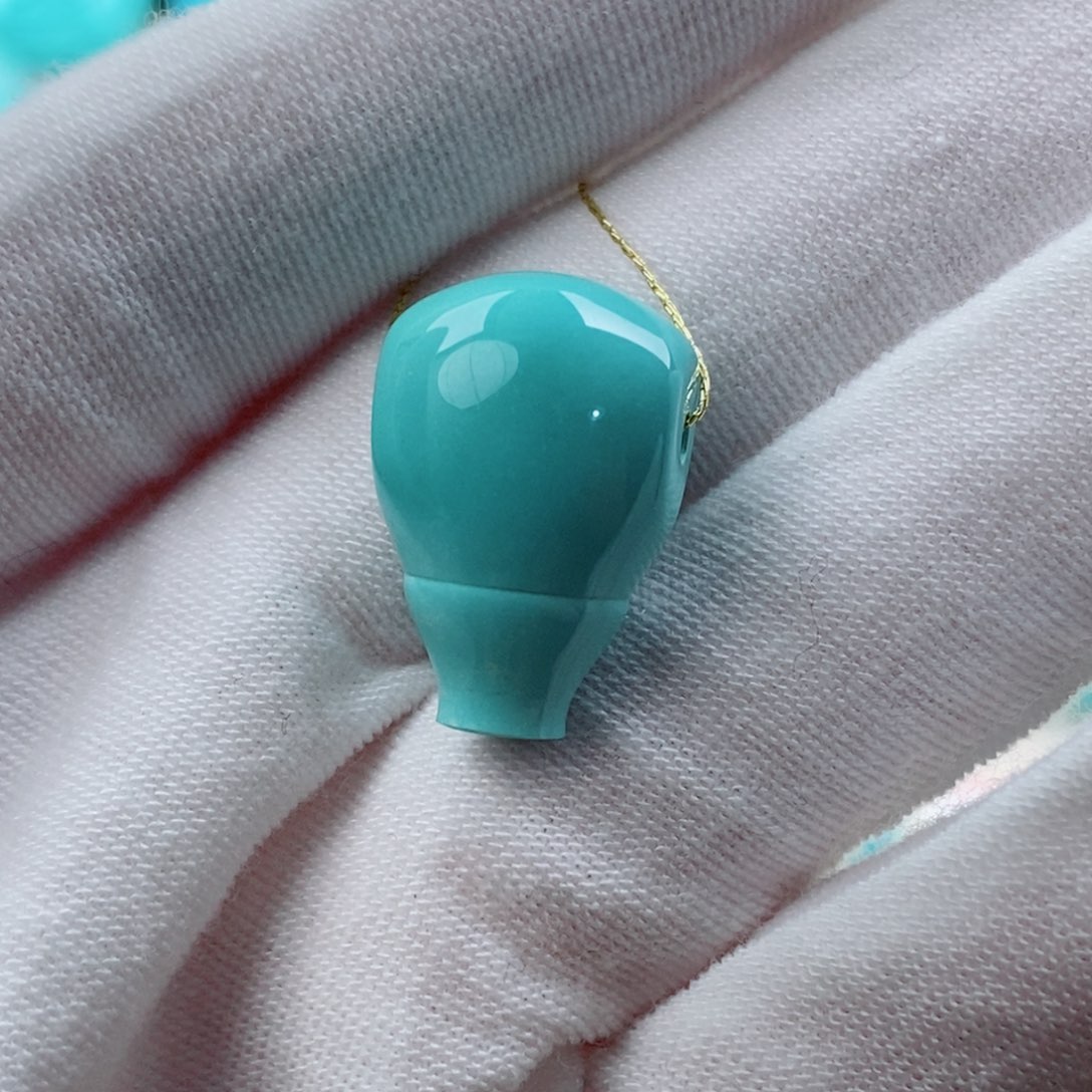 绿松石配饰未镶嵌