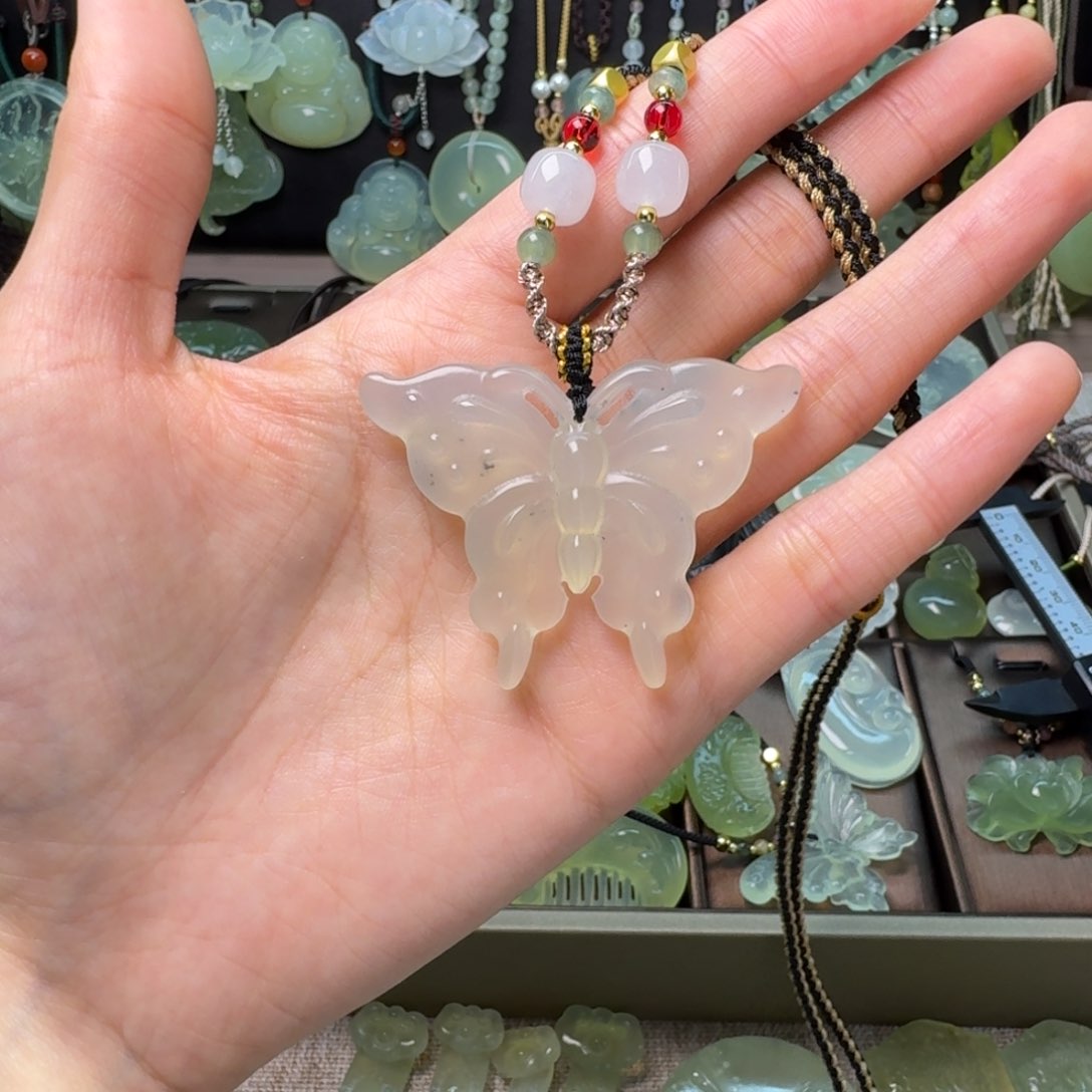 蛇纹石玉项链未镶嵌