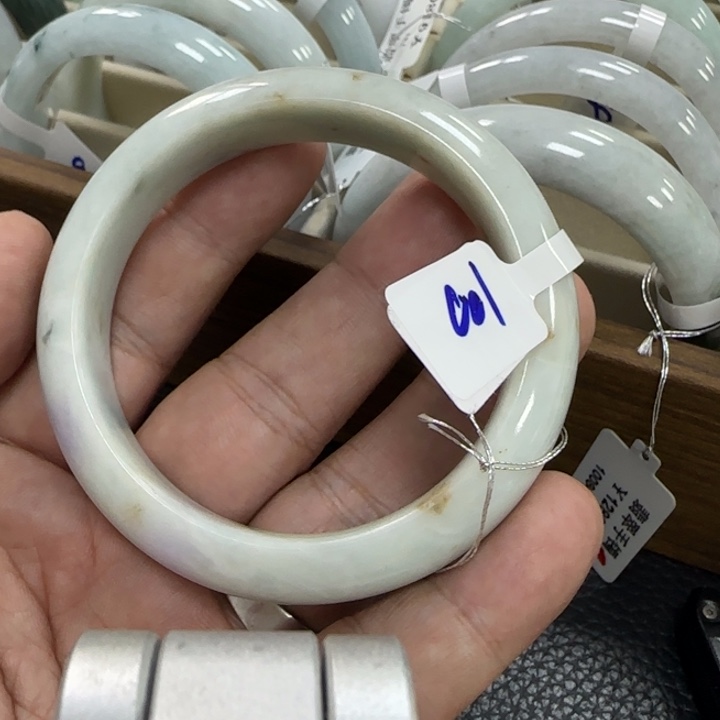 翡翠未镶嵌手镯翡翠