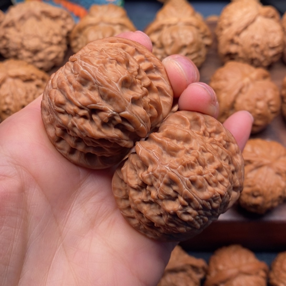 文玩核桃把件43全品正磨，老树红皮