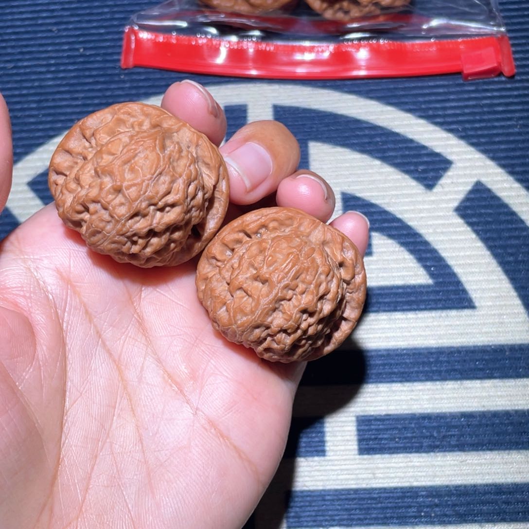 文玩核桃吊坠血如意38+