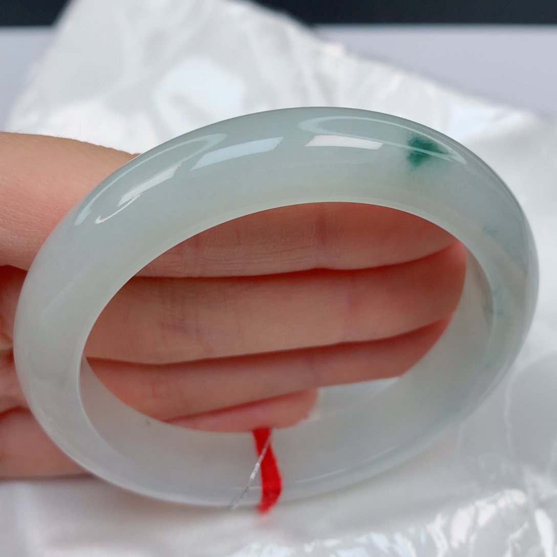 翡翠手镯未镶嵌54.7正圈