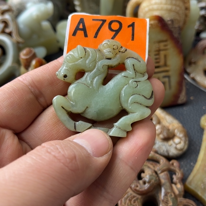 和田玉颈饰未镶嵌