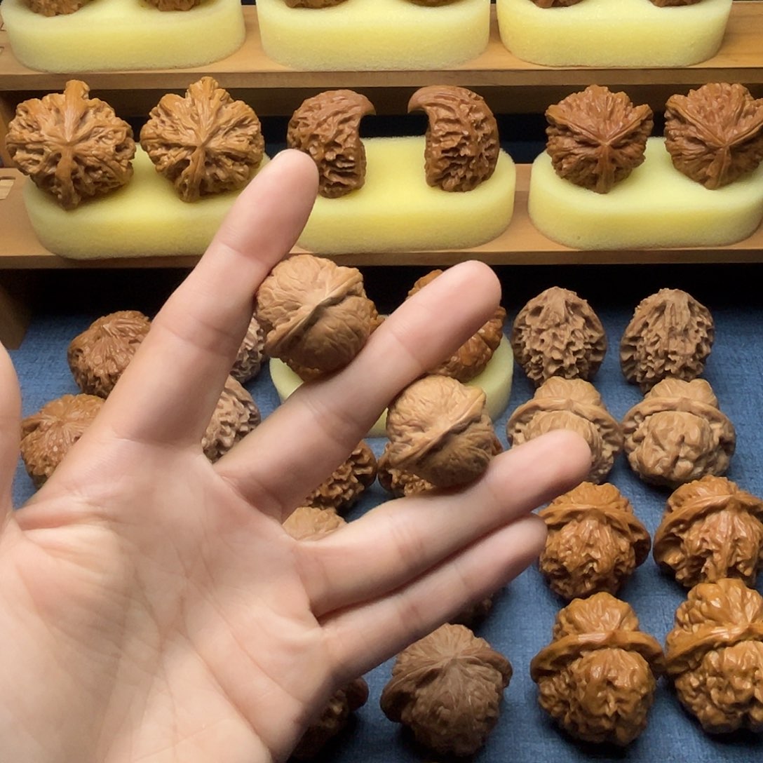 27全品乾隆磨文玩核桃