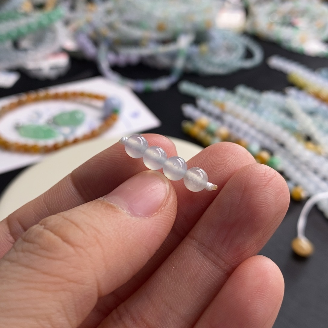 翡翠未镶嵌手链卡4.9