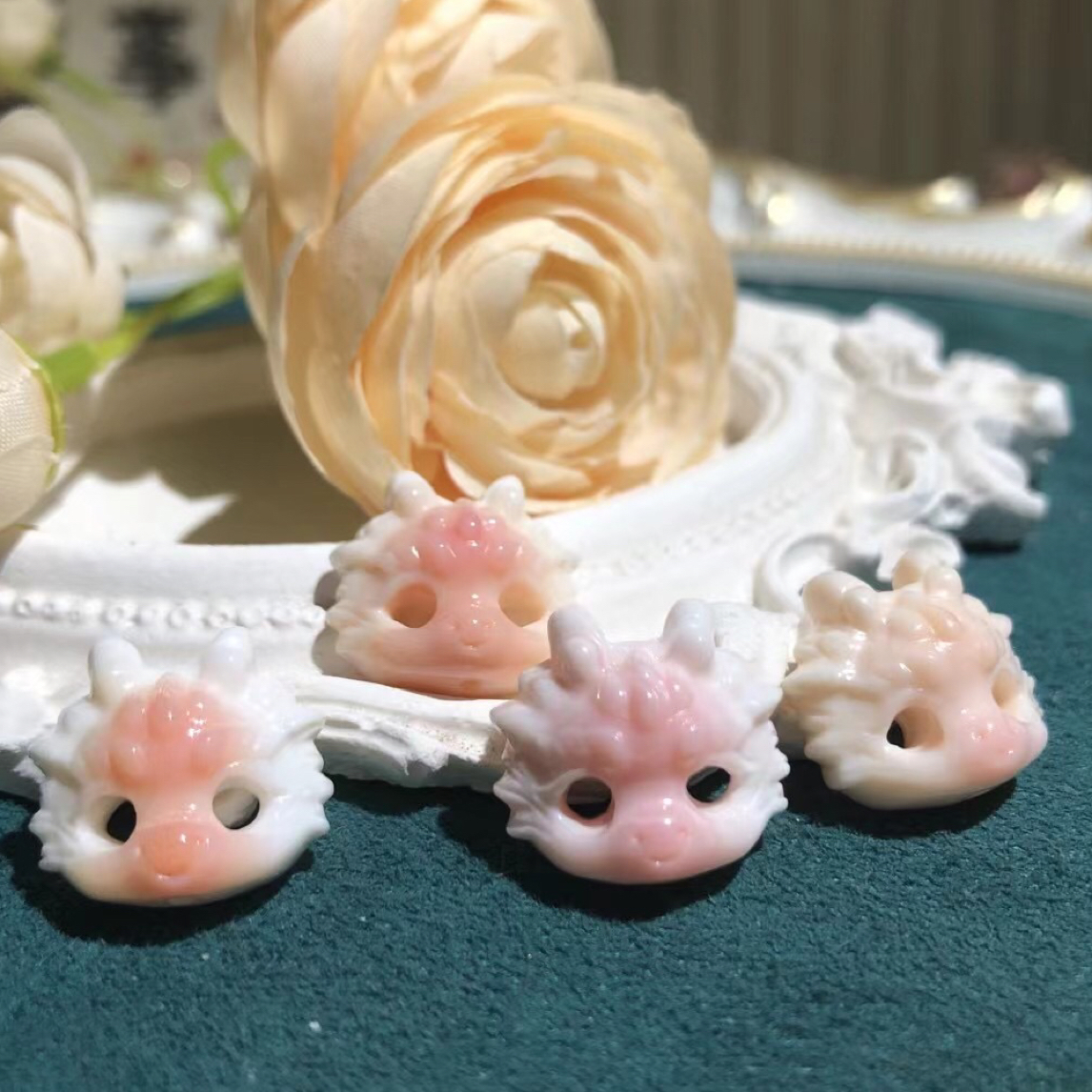 非金属仿珍珠手链 原创粉贝龙面具手工DIY串珠饰品