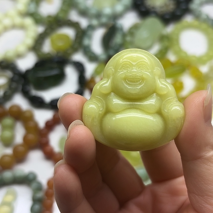 蛇纹石玉吊坠未镶嵌