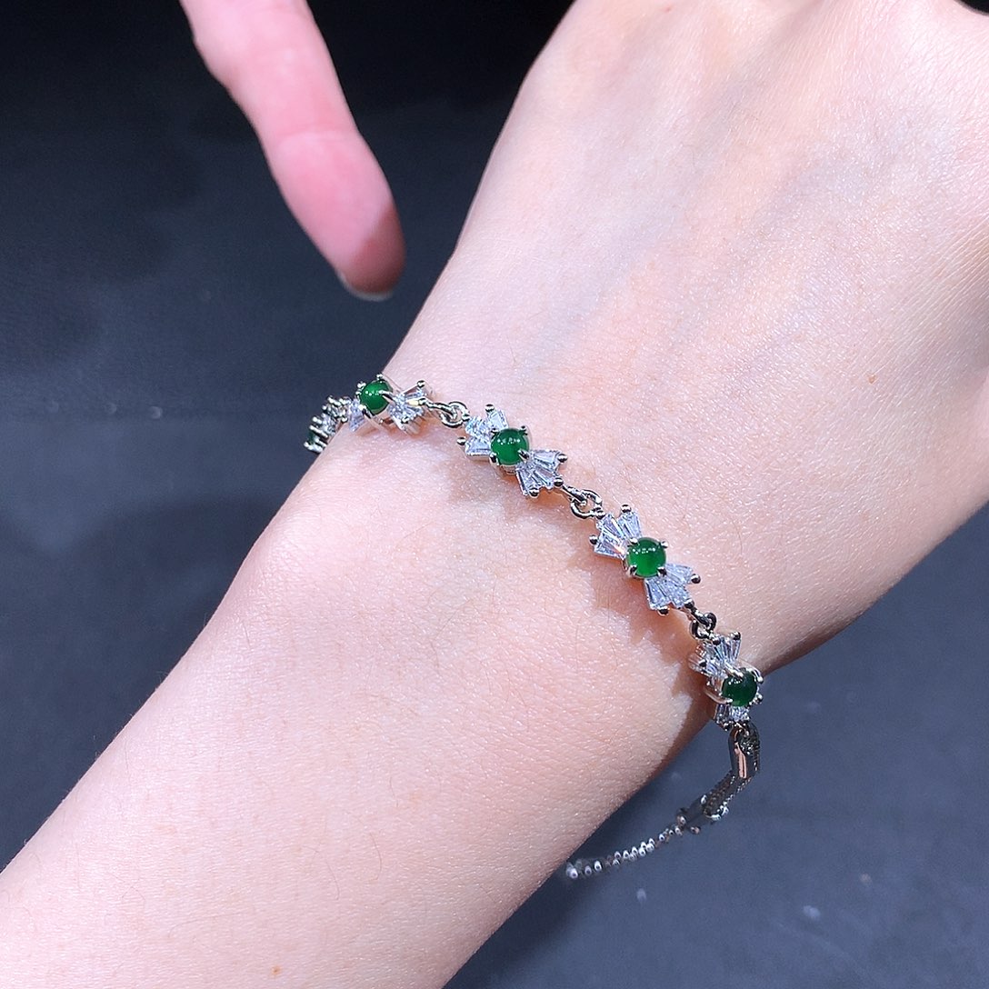 未镶嵌戒指翡翠翡翠