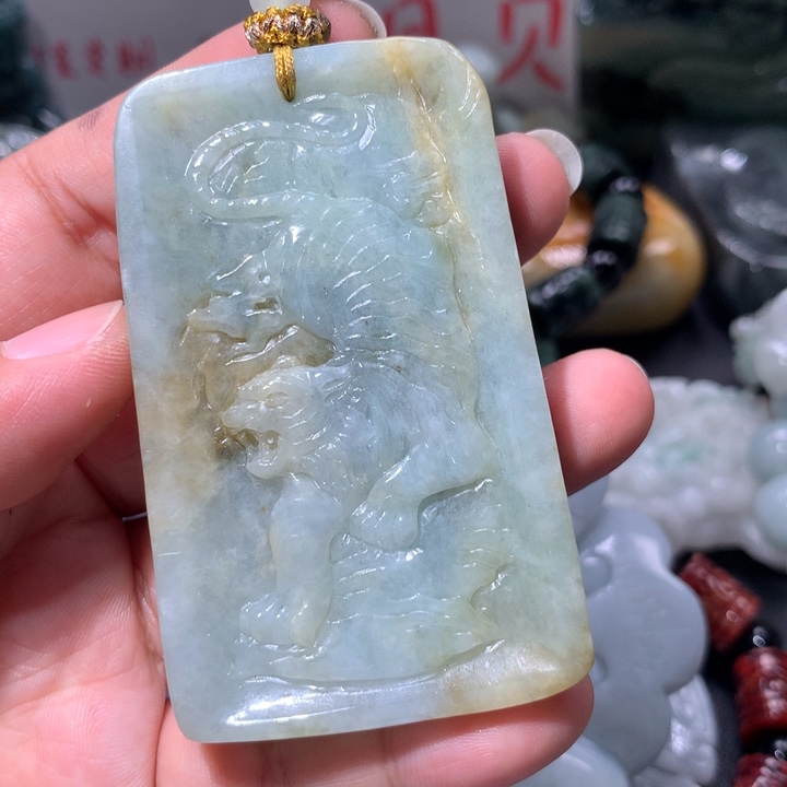 翡翠未镶嵌颈饰保真天然A货翡翠