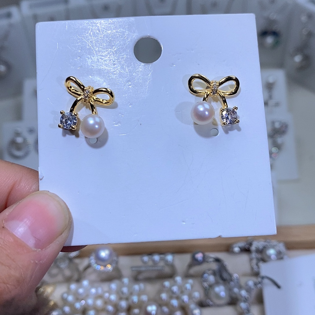 耳饰未镶嵌淡水珍珠