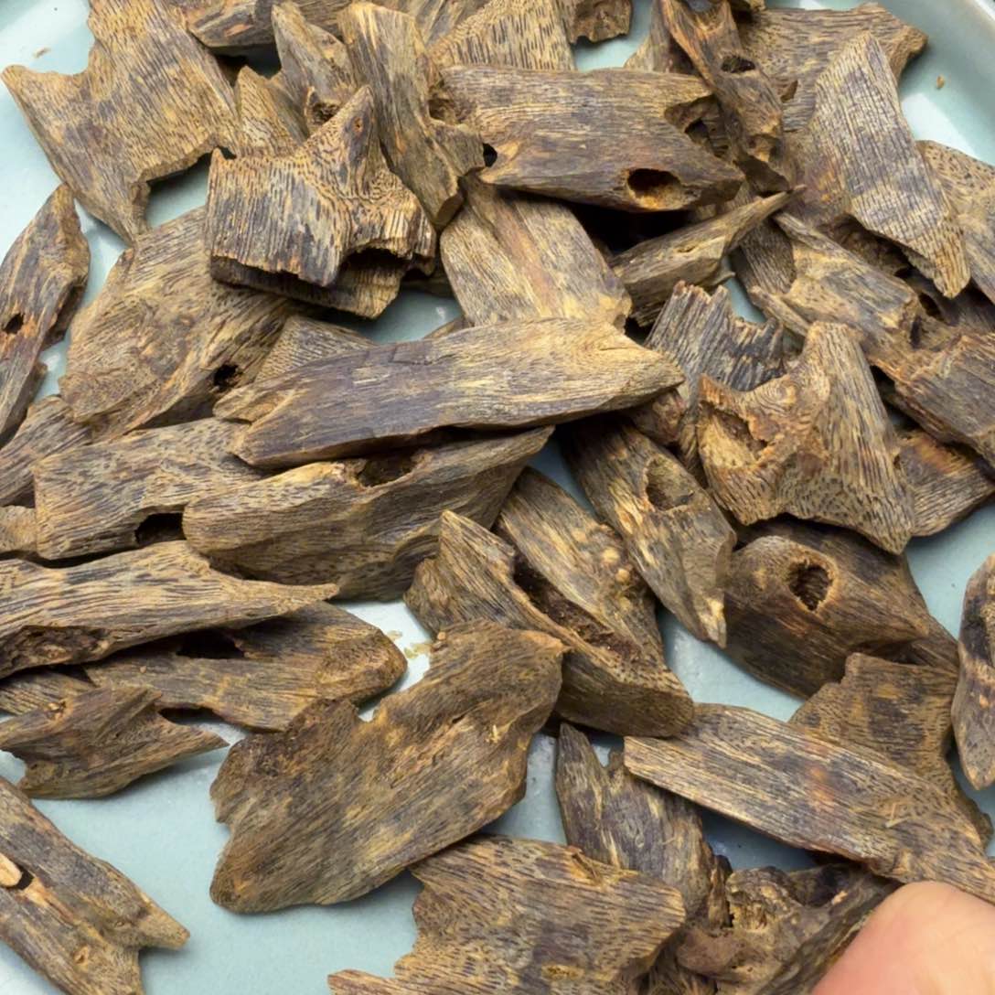 沉香沉香碎屑沉水乌身原叶熏香料20g