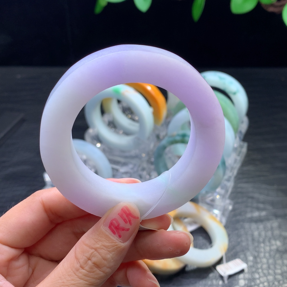 定制翡翠未镶嵌手镯