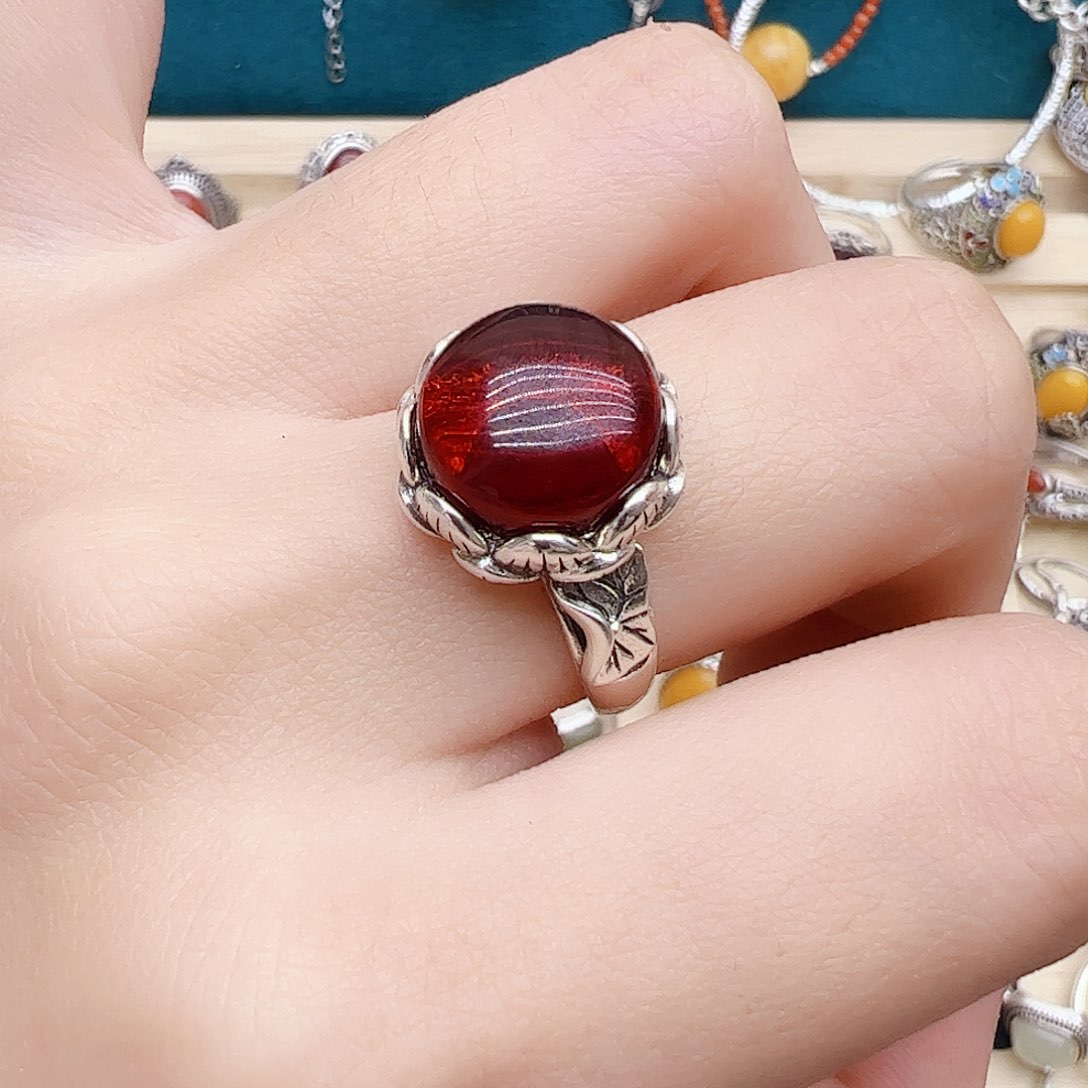 血珀戒指银S925镶嵌天然血珀