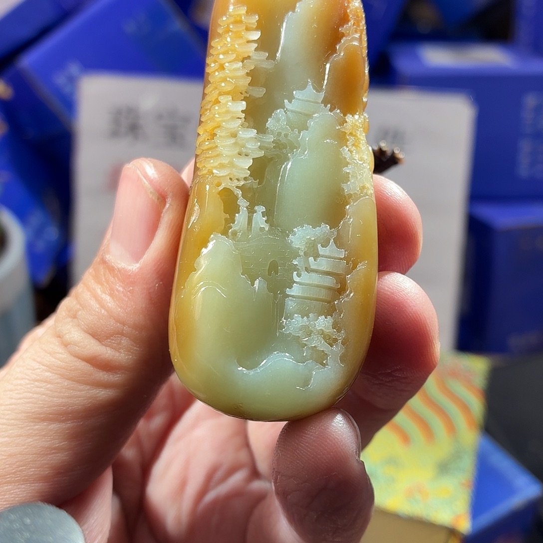 和田玉（糖玉）未镶嵌颈饰