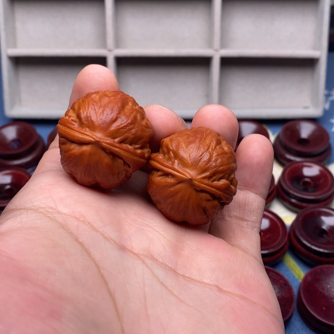 暴***肉文玩核桃把件虎头王