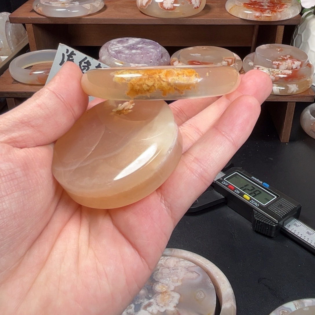 玛瑙/玉髓未镶嵌手镯55