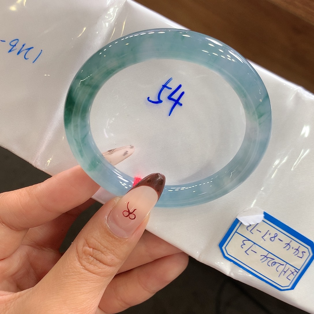 翡翠未镶嵌手镯（圆镯）18号冰胶起光海蓝之谜完美 
