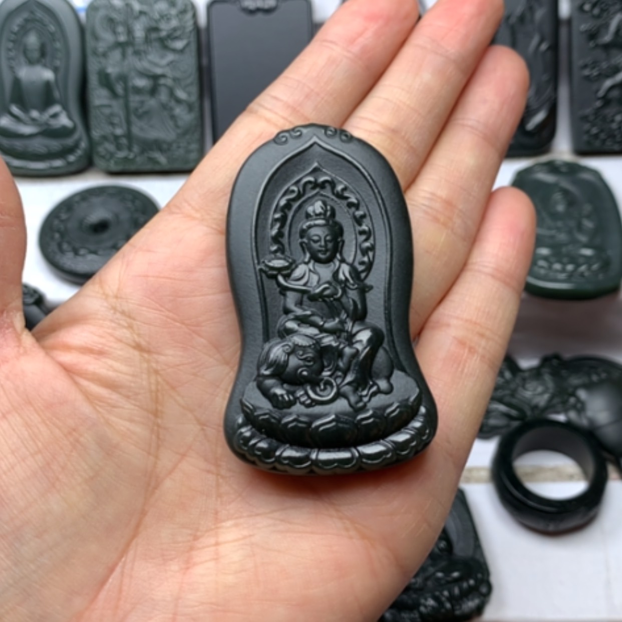 【闪购商品】颈饰未镶嵌和田玉世*双面雕刻