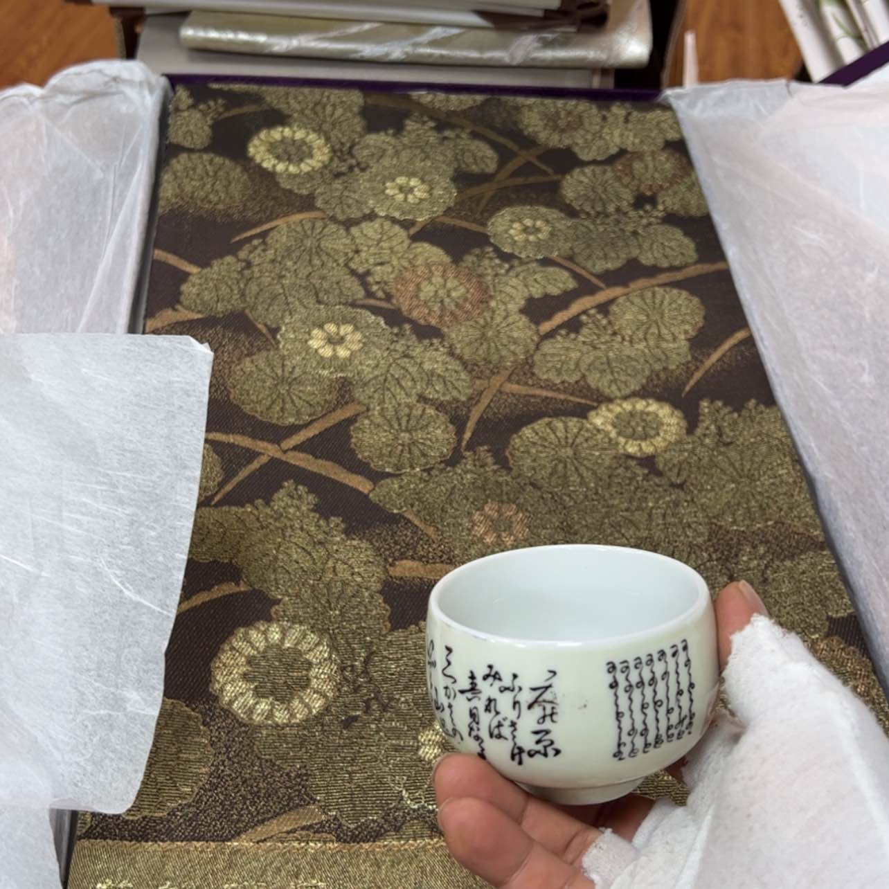 【闪购商品】冤*啊陶瓷马克杯带盖勺