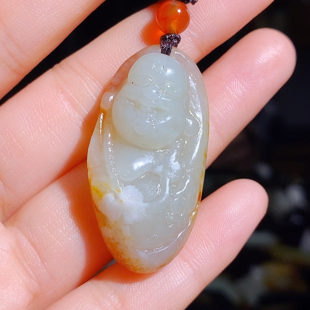 和田玉颈饰未镶嵌