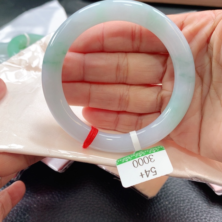 翡翠手镯未镶嵌55555555