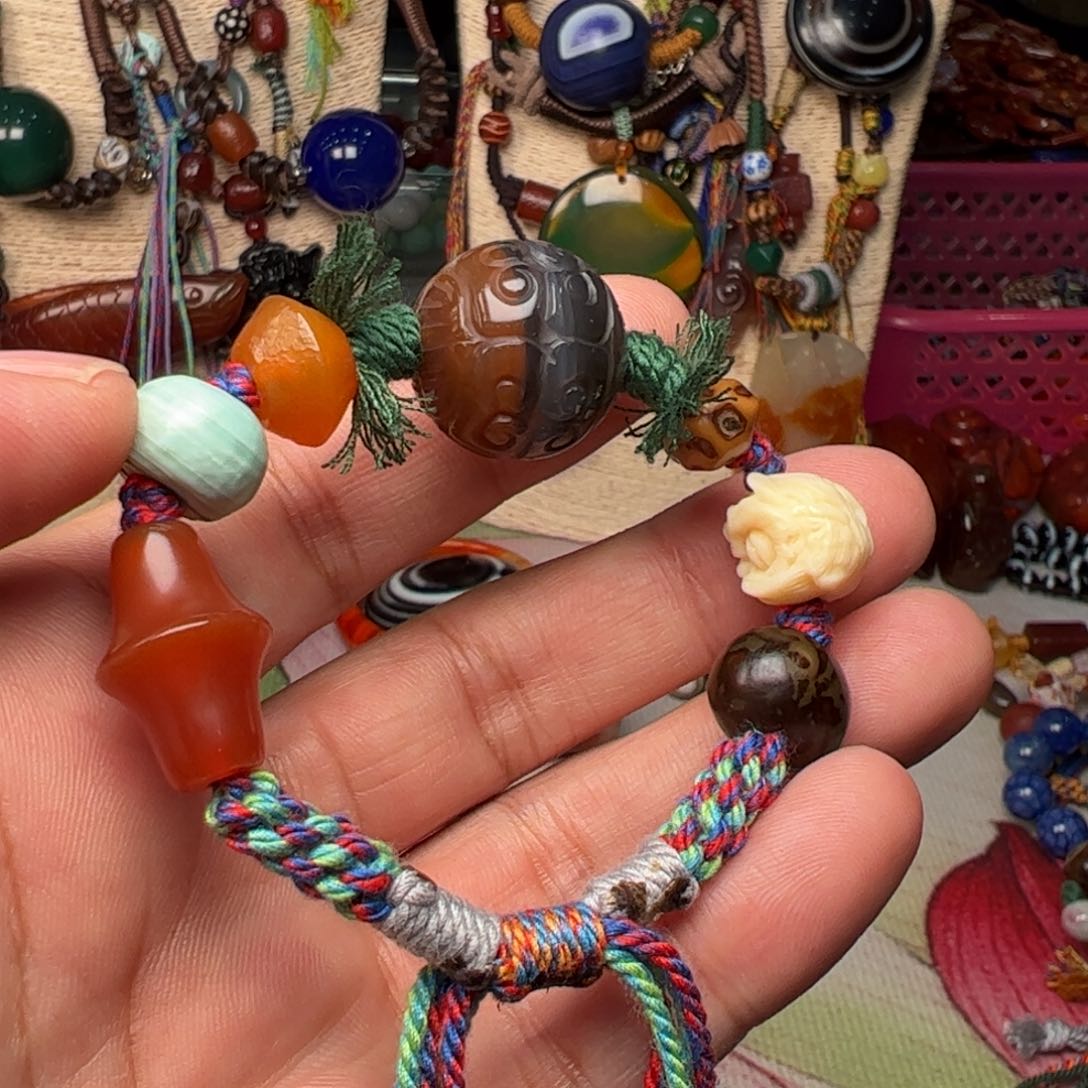 玛瑙/玉髓颈饰未镶嵌