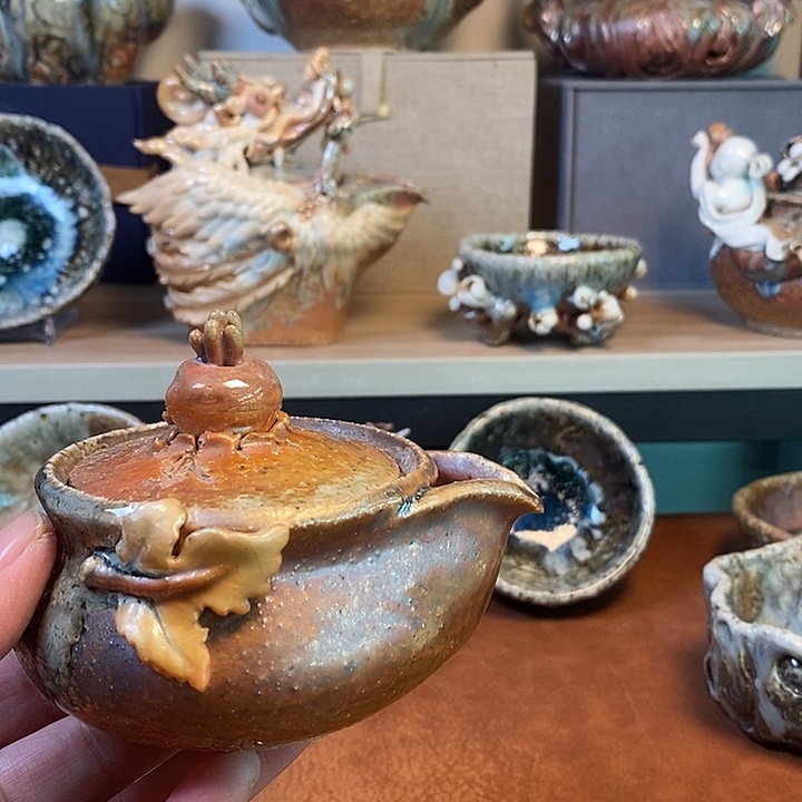 瓷片我们的确是一个人的生