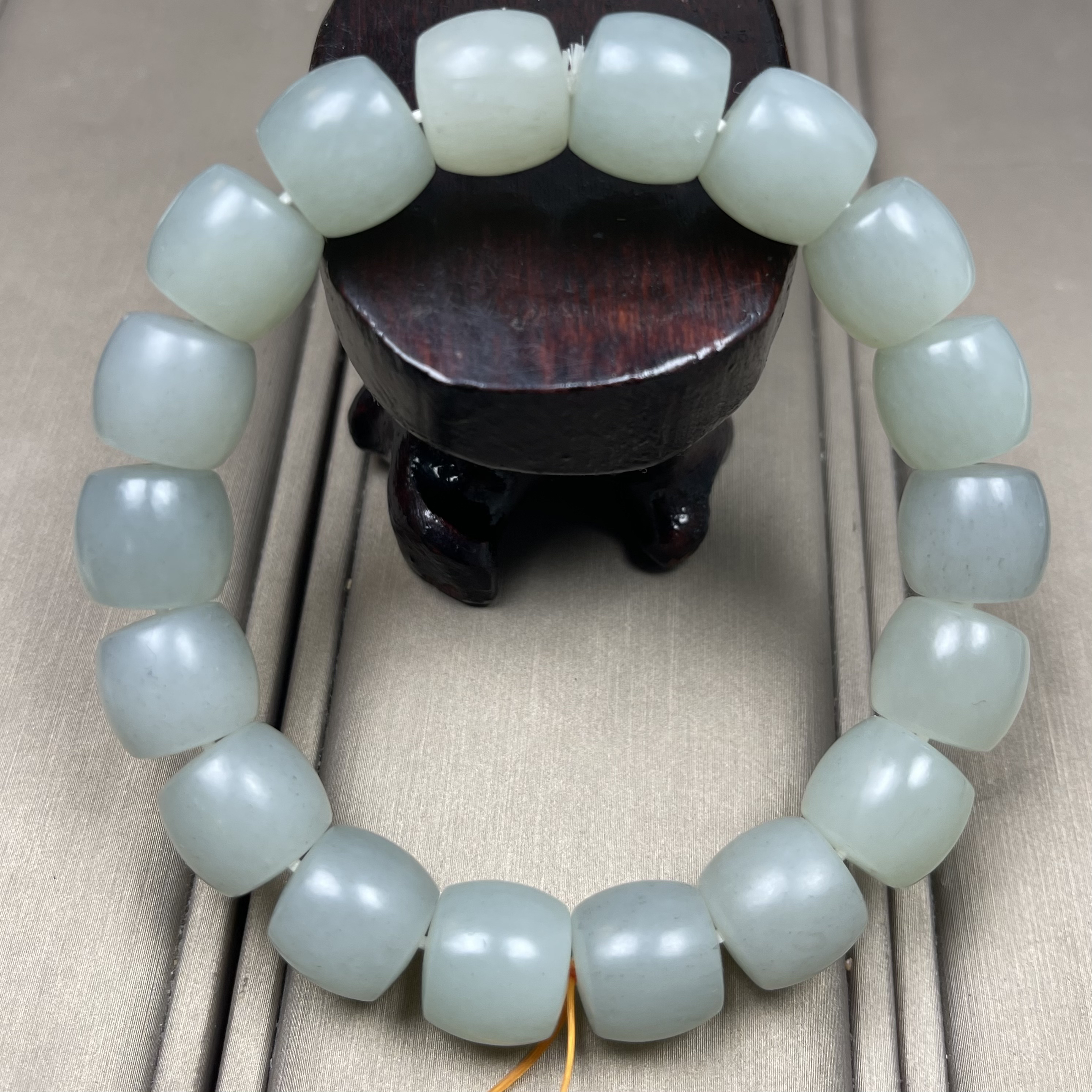 天然和田玉12mm直切新疆黑山料青花玉手串油润一物一证精品