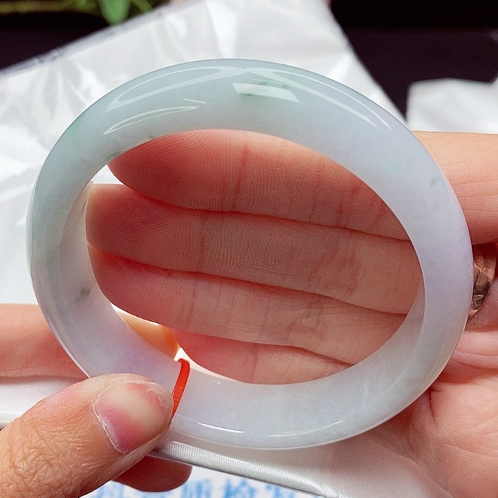 翡翠手镯未镶嵌57.6圈