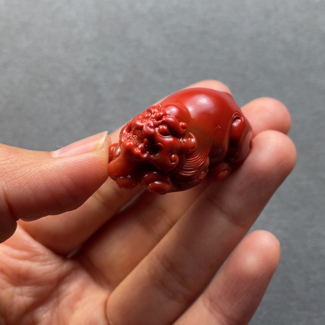 南红玛瑙配饰未镶嵌貔貅