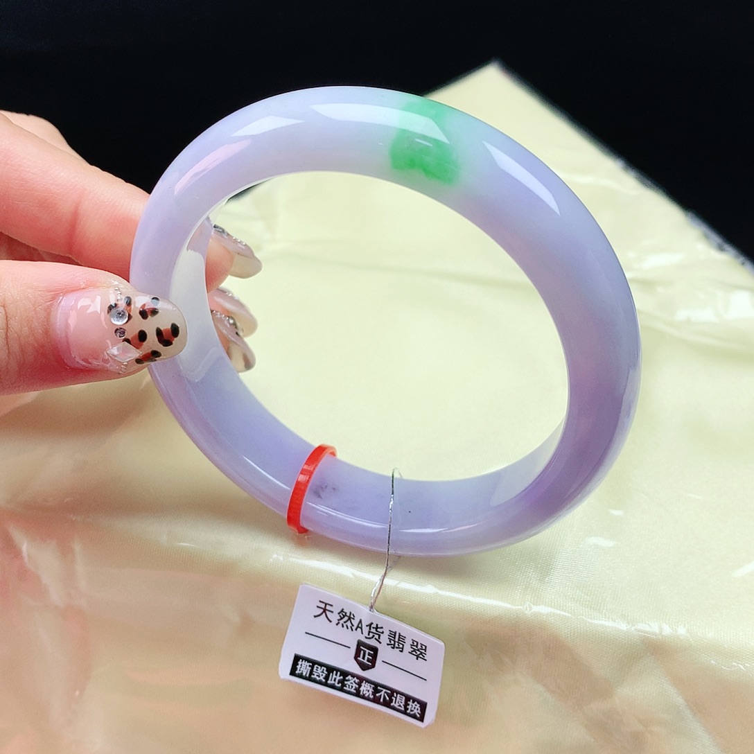 翡翠手镯未镶嵌57圈